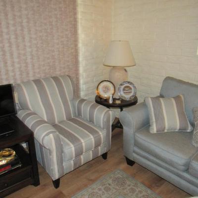 Sale Photo Thumbnail #119