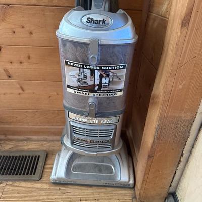 Sale Photo Thumbnail #682