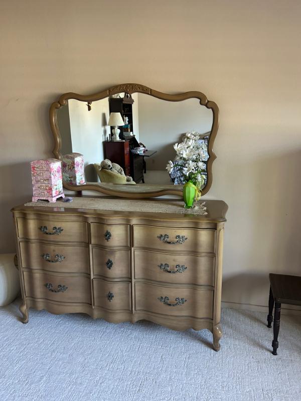 Sale Photo Thumbnail #122