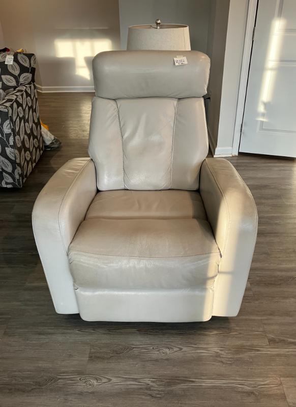 Sale Photo Thumbnail #44