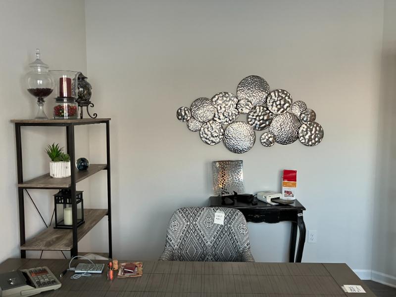 Sale Photo Thumbnail #47