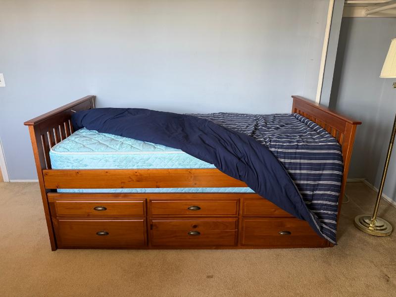 Sale Photo Thumbnail #4