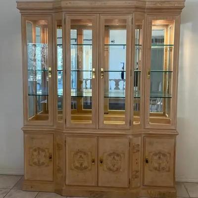 Drexel Heritage China Cabinet 