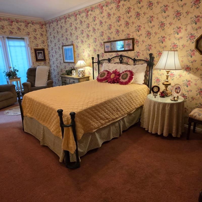 Sale Photo Thumbnail #99