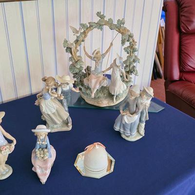 Collection of gorgeous Lladro figurines, including 1366 "Girls in the Swing"