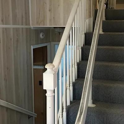 Acorn Curve 180 Stairway Chairlift 