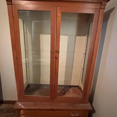 Glass Cabinet