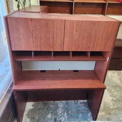 Hutch Desk