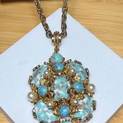 Robins egg blue pendant necklace