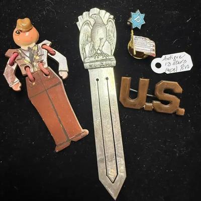 Wwii celluloid articulated soldier or buddy" brooch & other pieces