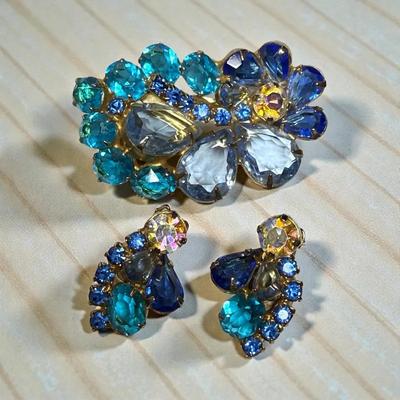 Sapphire and aquamarine rhinestone brooch earrings