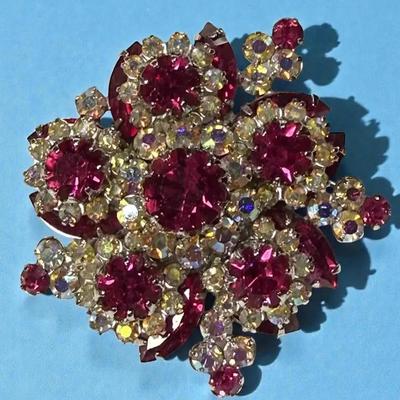 Vendome brooch