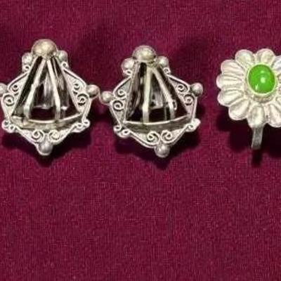 Vintage screwbacks silver with stone other designs