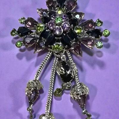 Rhinestone fringe pendant necklace