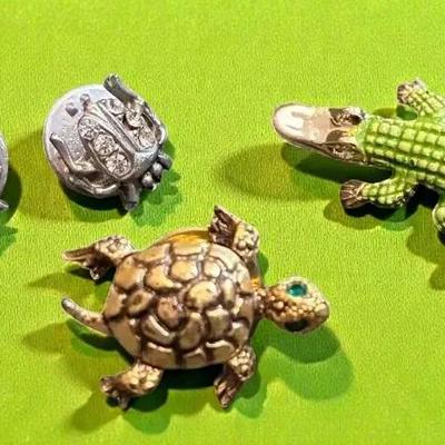 Alligator beetle and turtle pins
