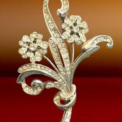 Reja sterling floral pin