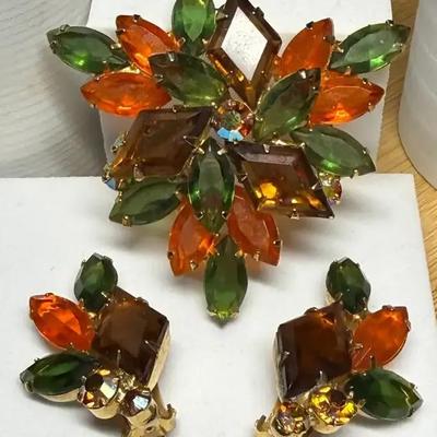 Layered amber orange, and green rhinestone brooch & earrings