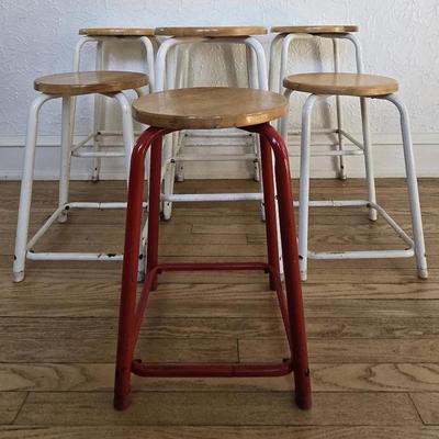 Project: Stools + (LR)