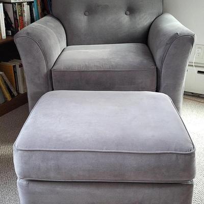 England Inc. Chair & Ottoman (FR)