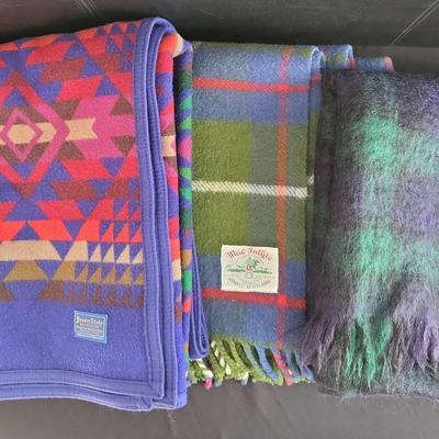 Vintage Blankets (LR)