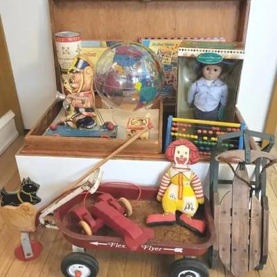 Trunk of Vintage Toys (BR2)