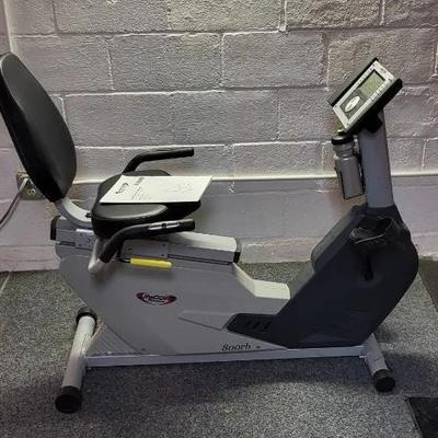 LifeCORE Fitness Recumbent Exercise Bike (B)