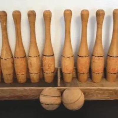 Antique Wooden Skittles Set (BR2)