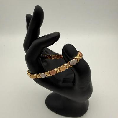 10k Gold Bracelet 7”