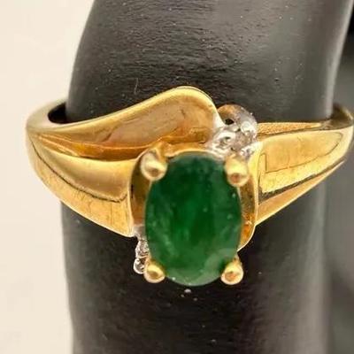 10k Gold Ring With Green Stone
