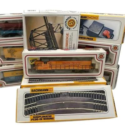 Bachman HO Scale Trains , Track And Power Source. 