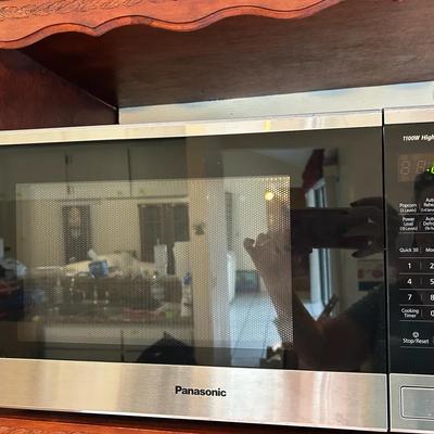 Panasonic 1100W High Power Microwave