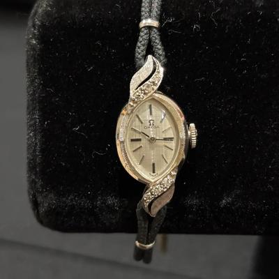Omega Ladies Wristwatch | 10K Gold Filled Case & Bracelet | Swiss Made