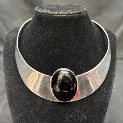 Sterling Silver Choker Necklace with Oval Black Stone | Mexico | Stamped 925 | 95g