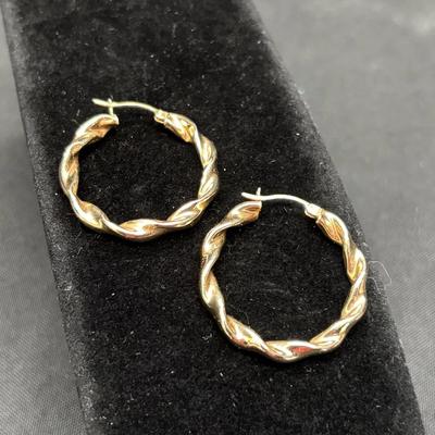 14K Yellow Gold Twist Hoop Earrings | Classic Rope Design | Total Weight 3.71g