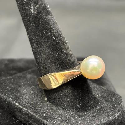 14K Gold Pearl Ring | Vintage Sculptural Design | Size 7.5 | Total Weight 7.25g
