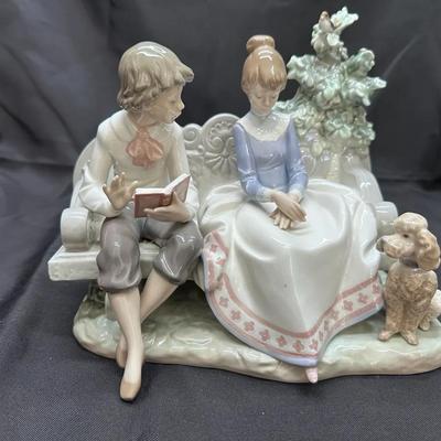 Lladro Porcelain Figurine – Seated Couple on Bench with Dog | Item No. 5442