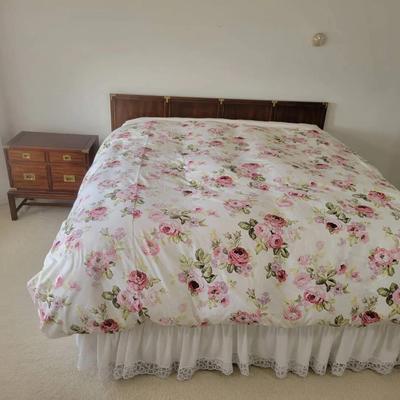 National Mt. Airy Bedroom Set – Headboard, Nightstand, King Mattress, Box Spring & Bedding