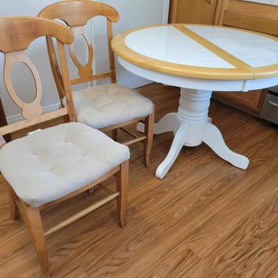 42" Round Dining Table with 2 Chairs