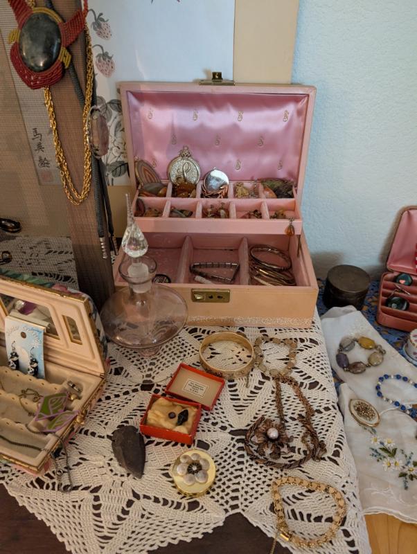 Sale Photo Thumbnail #5