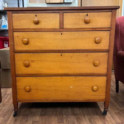 Stunning Tiger Maple Chest With Wooden Knobs On Casters