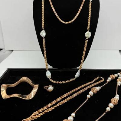 Rose Gold Colored Costume Jewelry (6)