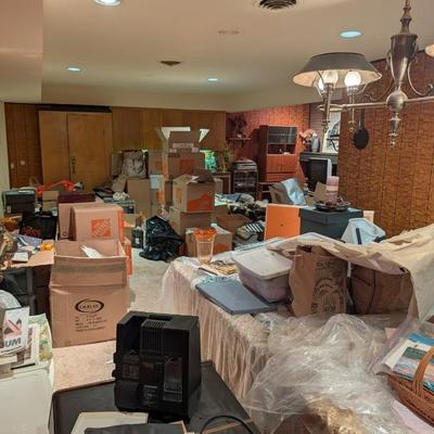 Estate sale photo