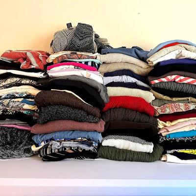 HUGE Lot Of Women’s Tops (large)