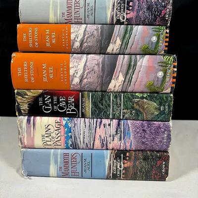 Jean M. Auel Books