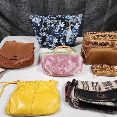 Miscellaneous Mystery Lot Of Purses 