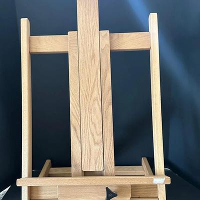 Adjustable Wooden Artist Easel Stand – Folding Display & Painting Easel