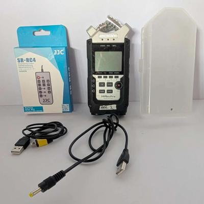 Zoom H4n Pro Handy Recorder w/ JJC SR-RC4 Wired Remote, Cables & Case (Mic Damage Noted)
