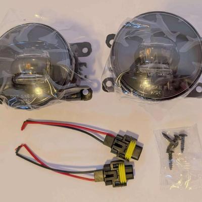 Pair of 12V Suparee Round LED Fog / Auxiliary Lights w/ Wiring Pigtails & Mounting Hardware – New