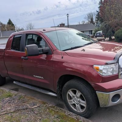 2010 Toyota Tundra Double Cab 4x4 – 82k Miles
