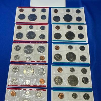 U.S. Mint 1976 Uncirculated Mint Proof Sets